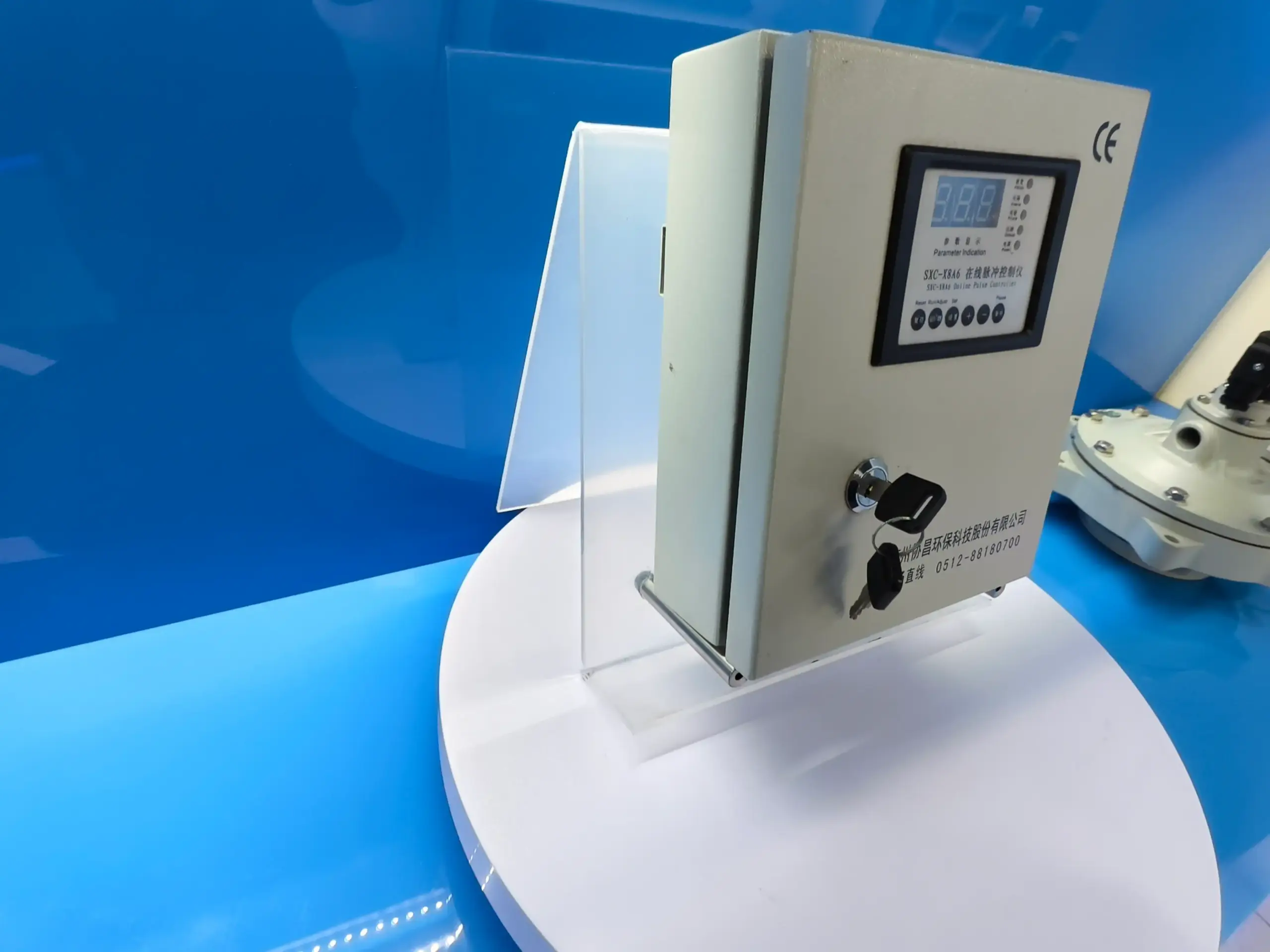 SXC-X8A6 онлайн импульстік ағынды контроллерінің өнім көрінісі 3
